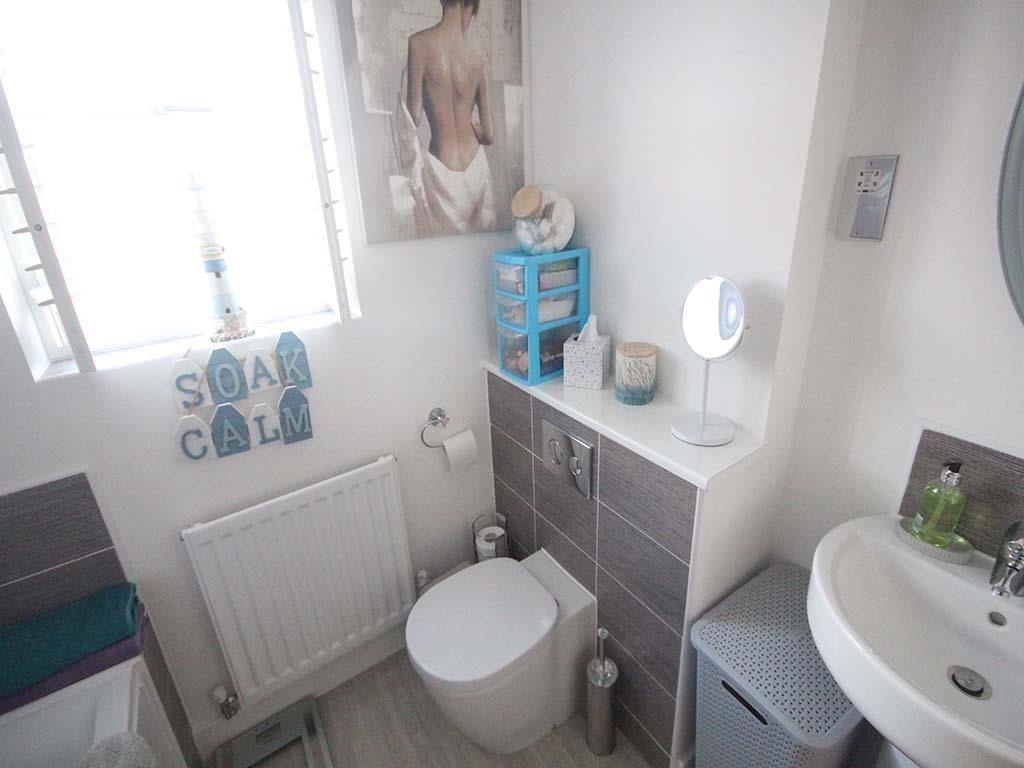4 bedroom detached house For Sale in Salterforth - IMG_6254.jpg